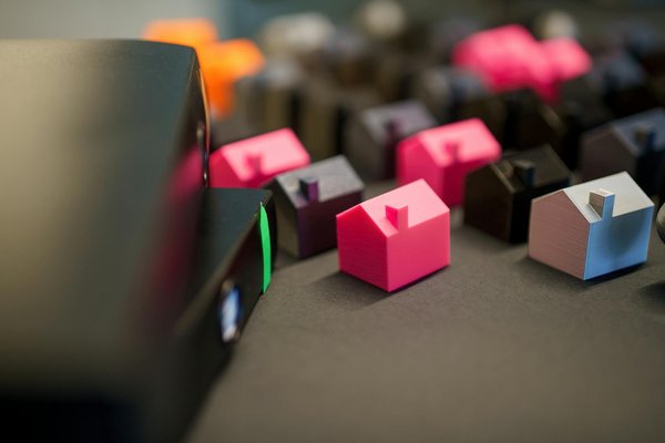 Moustiquaire fenêtre : choisissez la meilleure solution pour votre confort